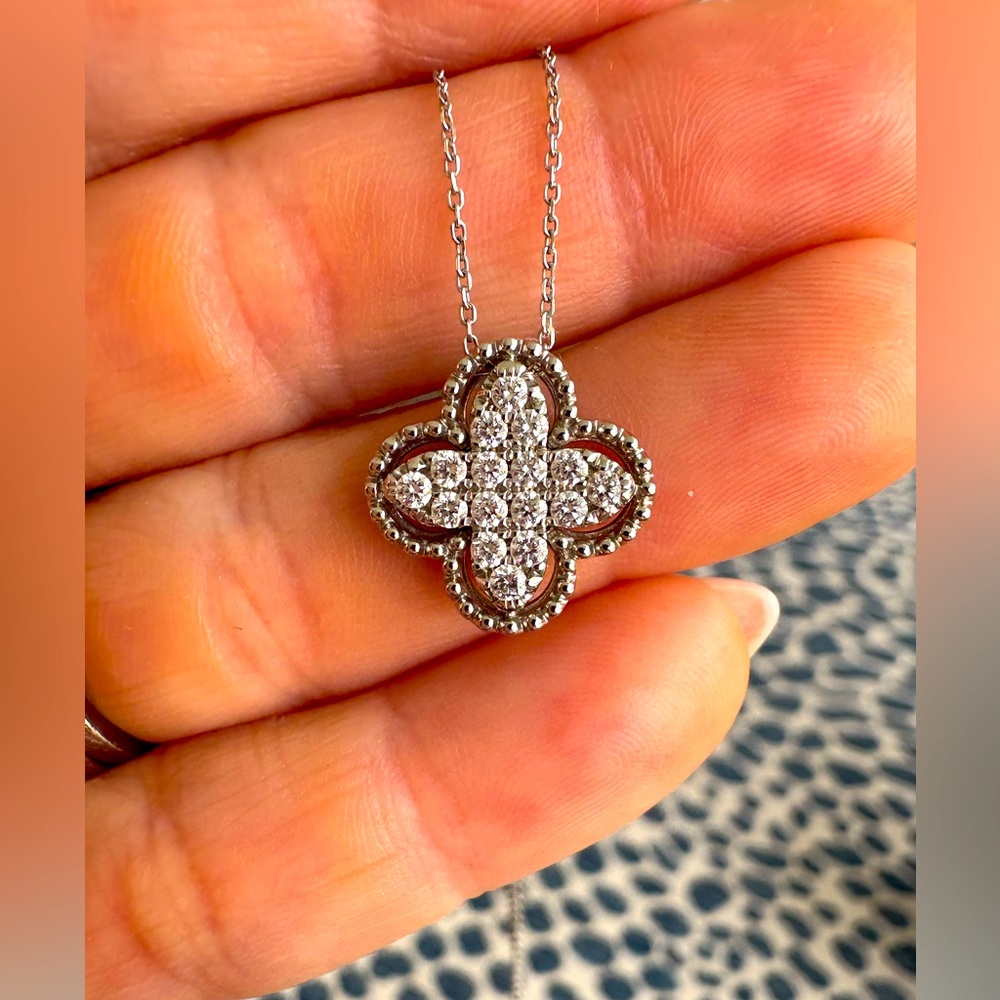 White gold diamond necklace